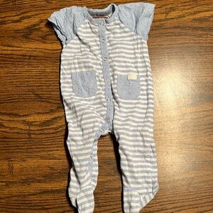 7 for all man kind girls 0-3 months footed romper